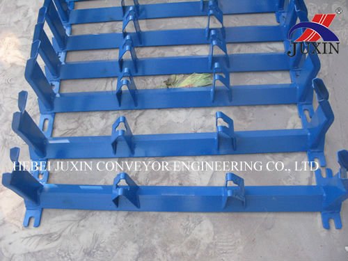 Conveyor idler with frames/ idler support/ idler station