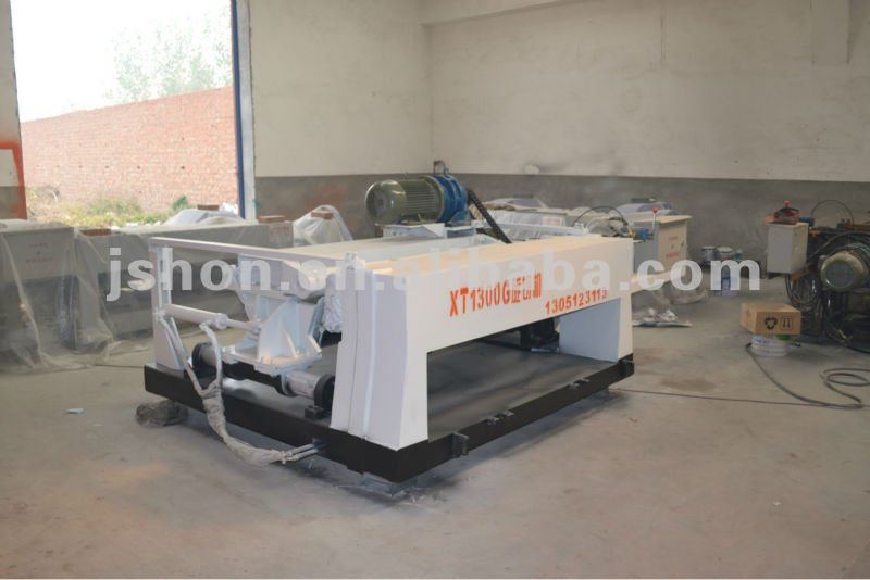 Core Veneer Lathe - Hydraulic Log Debarking Machine