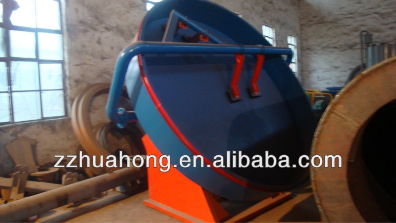 Disk granulating comminutor for chemical, petrochemical, pharmaceutical, food, building materials, mining and metallurgy