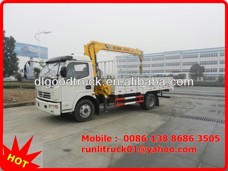 dongfeng 4*2 4 tons LHD/RHD truck mounted crane