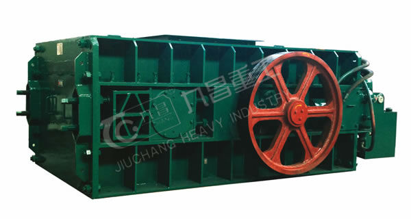 Double toothed roller crusher