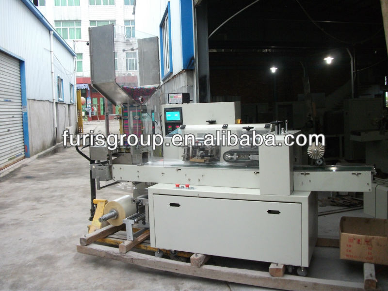 Drinking straw counting and packing machine
