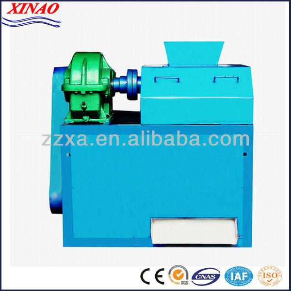 Easy operation granulating machine for fertilizer