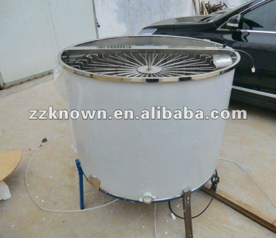 Electric motor honey separator