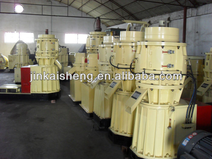 Fowl manure fertilizer pellet making machine