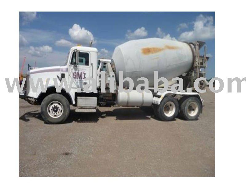 FREIGHTLINER FLD112SD T/A MIXER TRUCK