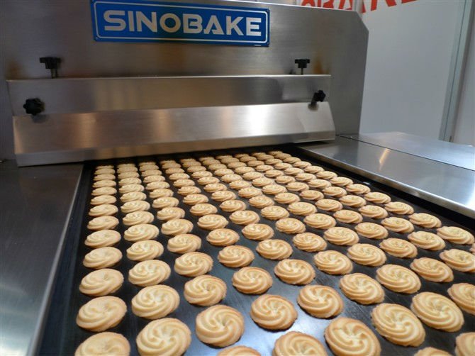 Full automatic wire cut and depositor cookie machine