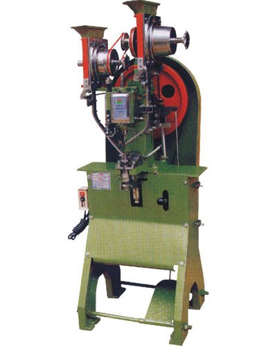 Fully automatic brake shoe riveting Machine