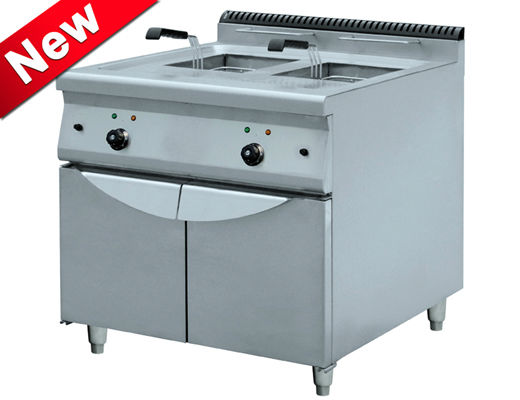 Gas deep fryer with cabinet