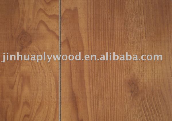 Grooved paper overlay plywood