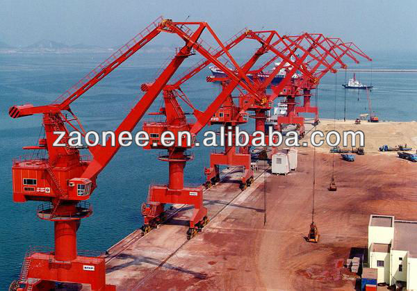 Harbor portal crane for loading and unloading tasks