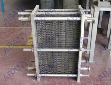Heat exchanger/wort chiller/cooling chiller for brewhouse