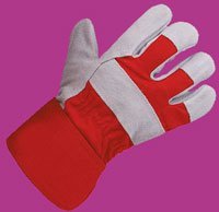 Heavy duty gloves