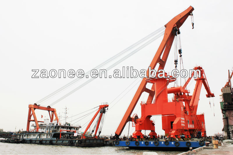 Heavy duty harbor portal crane