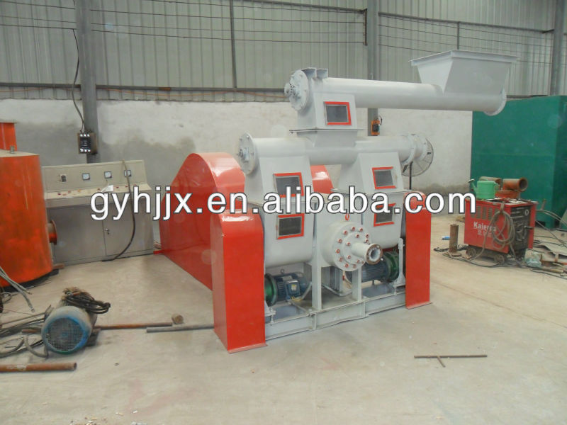 High Capacity Ram Type Wood Sawdust Briquette Press