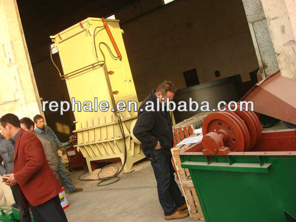 High Capacity With Nail Wood Crusher