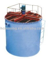 High efficiency stirred leaching tank/peripheral traction thickener