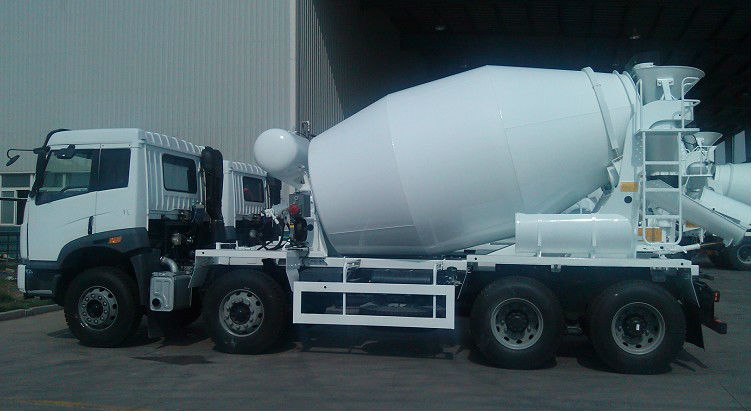 HOWO 12 m3 CONCRETE MIXER TRUCK SINOTRUK