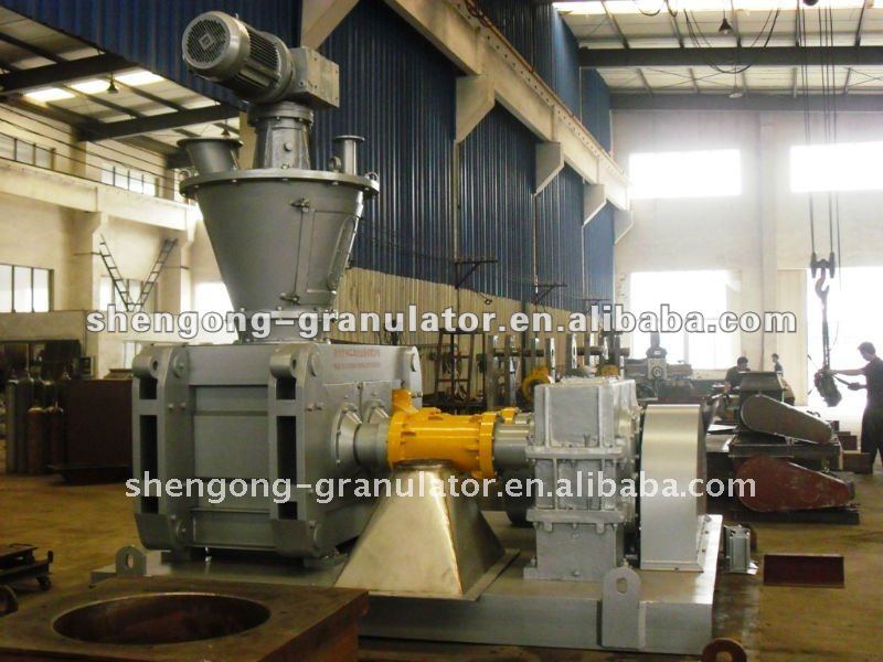 Inorganic fertilizer granular machine