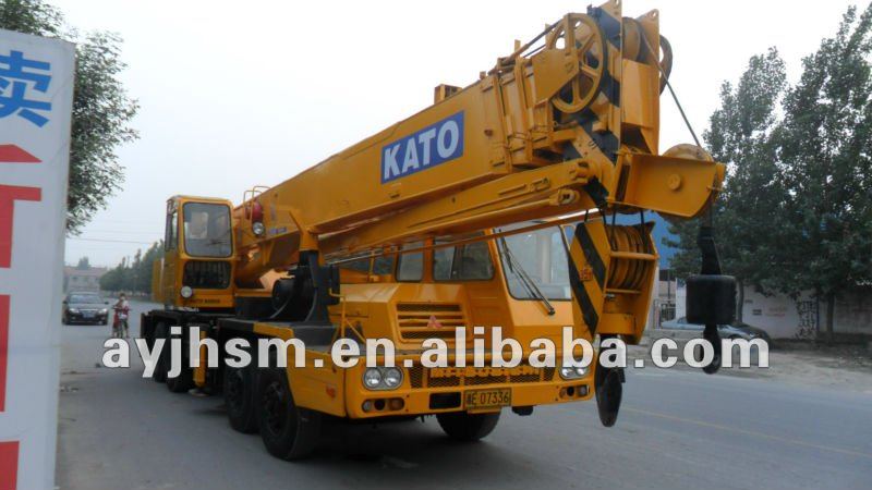 Japan crane KATO 35T for sale