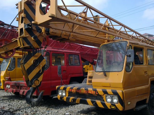 japan used TADANO TL250E_3 mobile truck crane 25ton