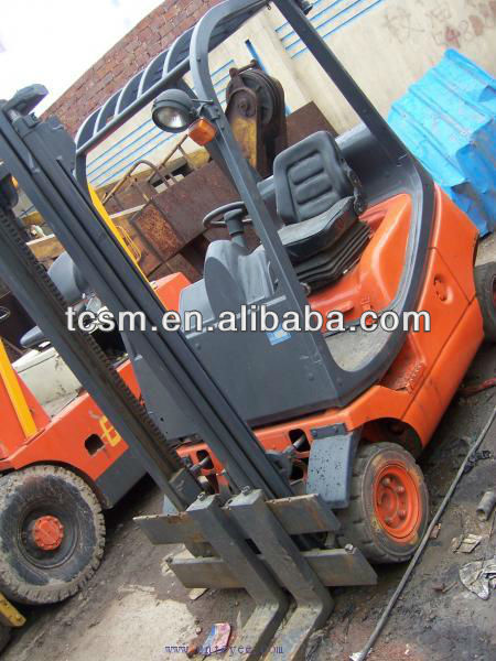 Japanese used machines Toyota forklifts 3T on sale
