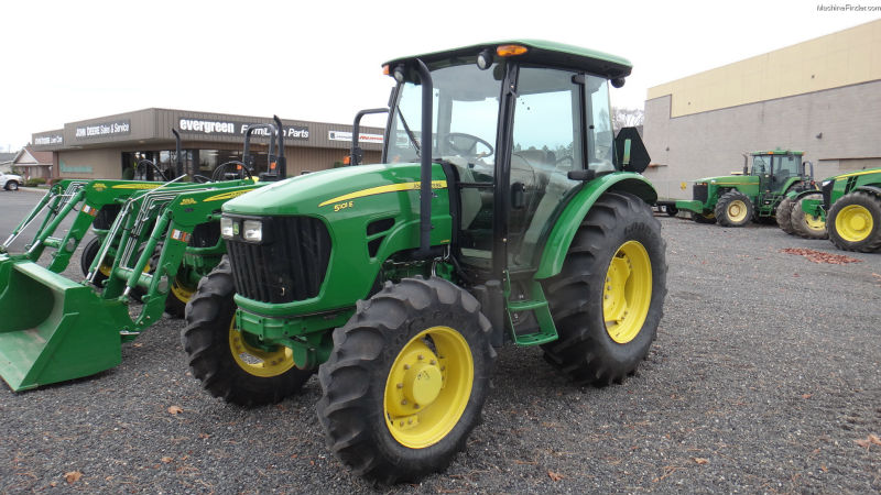 John Deere 5101E with Loader