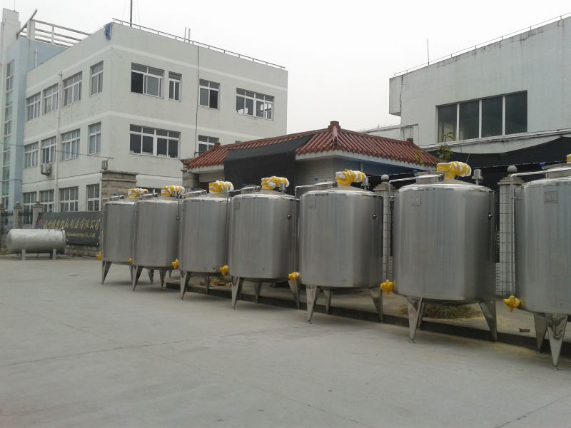 juice heating and mixing tank