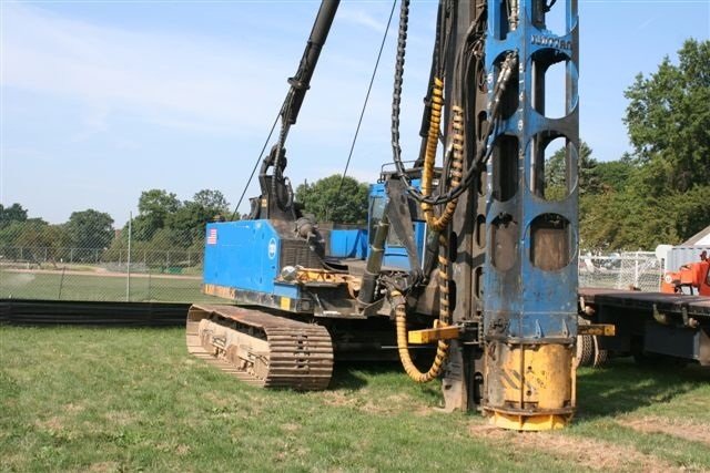 Junttan Pile driving rigs