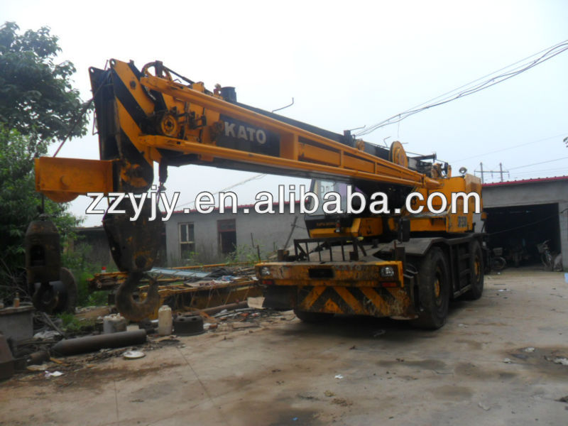 Kato 25 tons Japan KATO rough terrain mobile crane