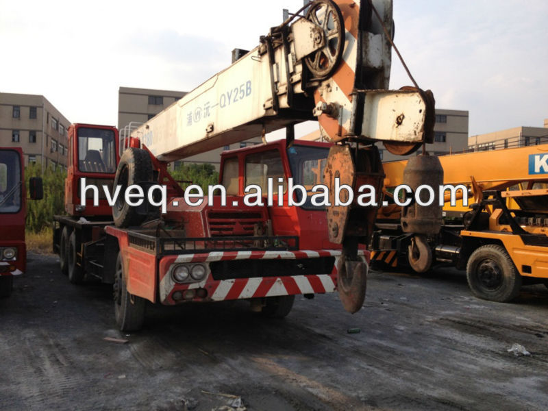 KATO used truck crane NK250E 25t for sale