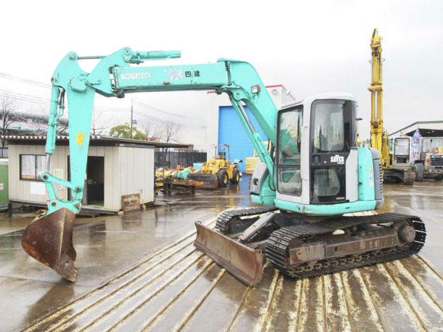 Kobelco SK75 UR 7.5 Ton Excavator