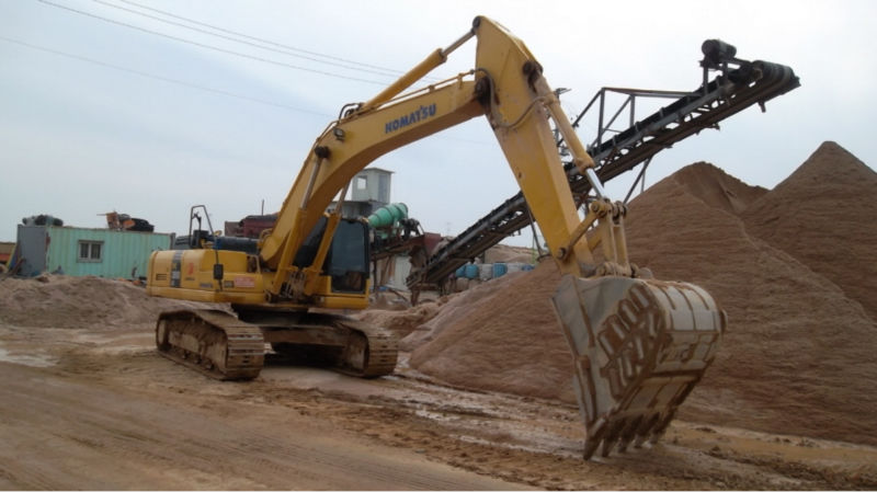 Komatsu PC300LC-8 Excavator