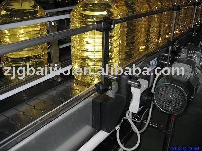 Linear type edible cooking oil filling machine