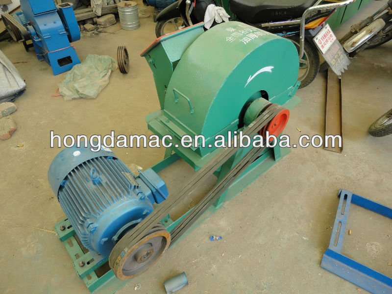 Low consumption wood chipper