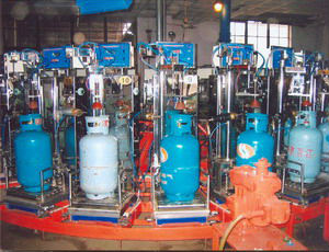 LPG Liquefied Petroleum Gas pump weighing filler filling machine