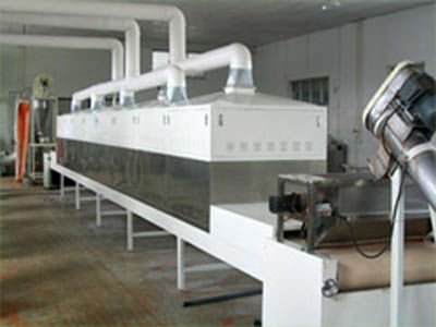 Microwave drying machine for papper/chili poapper