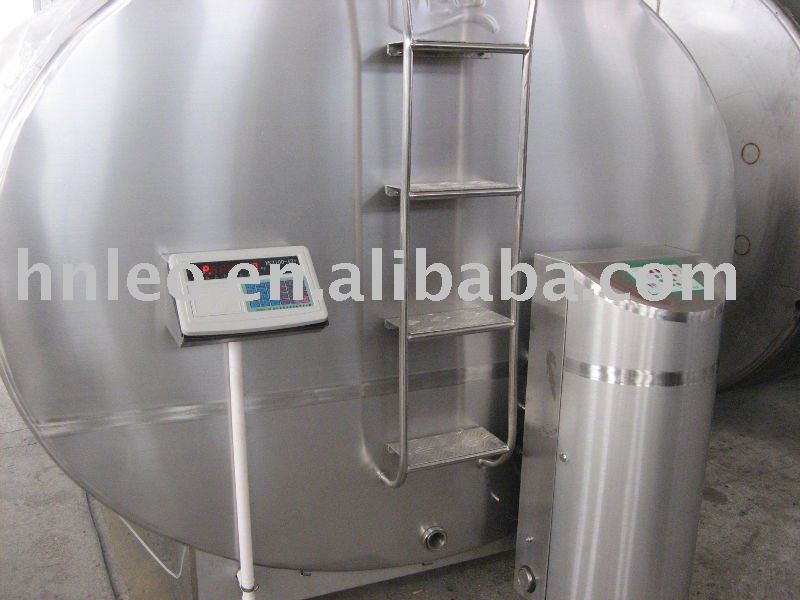 Milk cooling tank