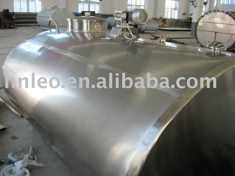 Milk cooling tank