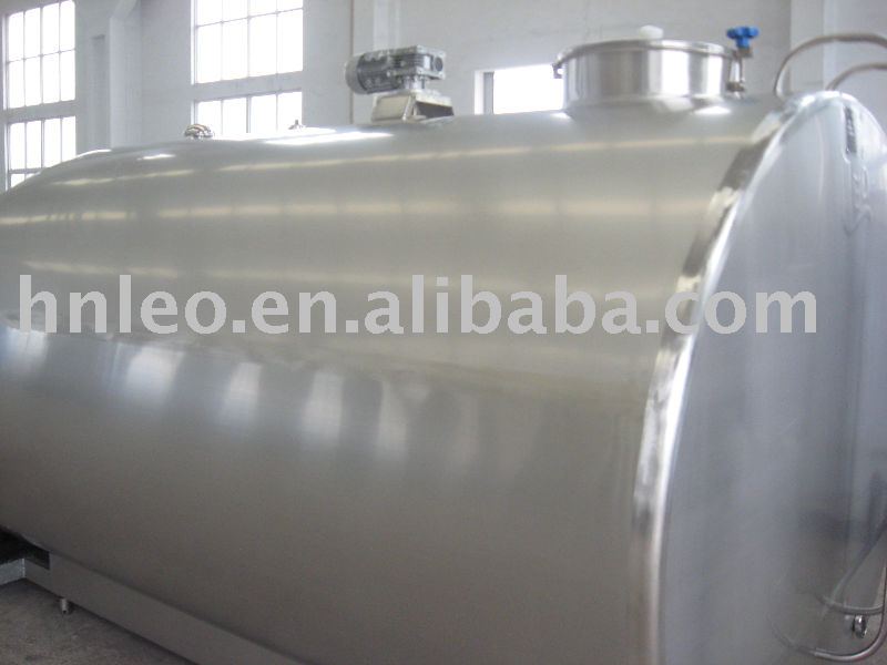 Milk storage tank