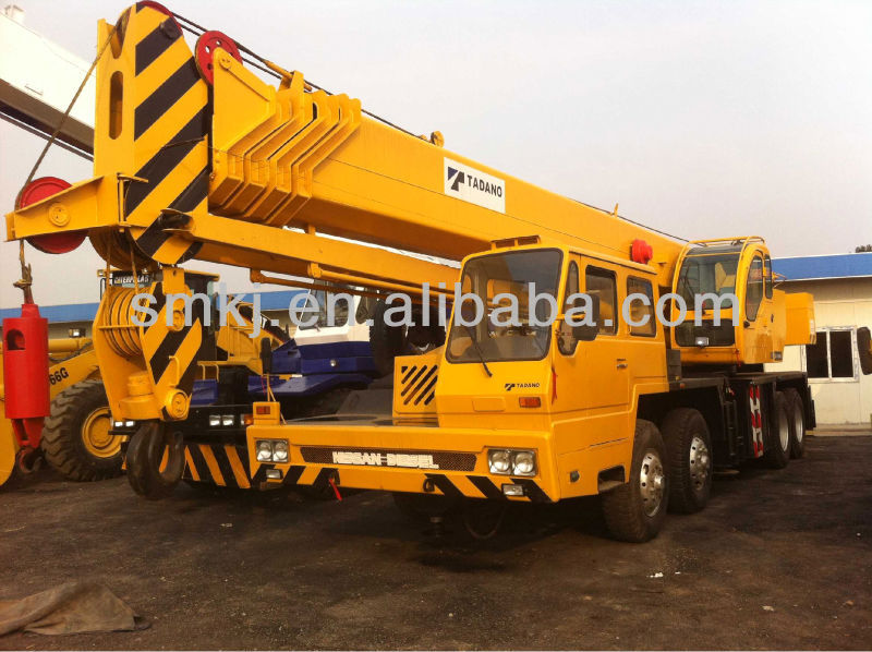 Nissan engine crane, tadano crane, from Japan