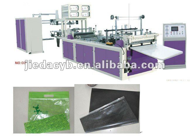 Non-woven mechanism of zipper bag machine