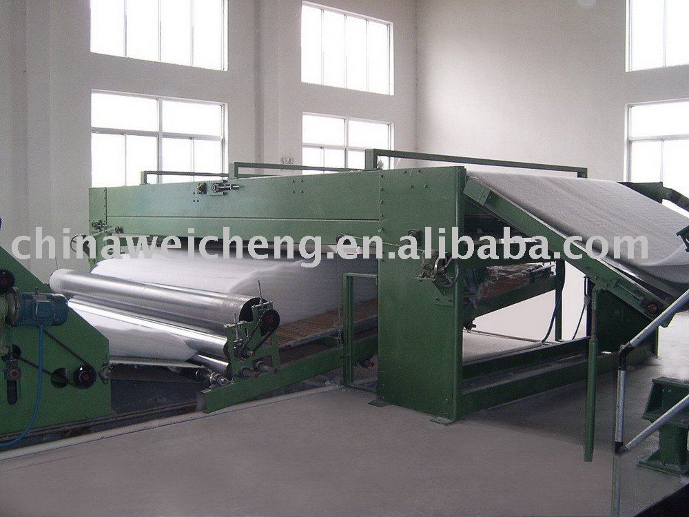 Nonwoven machine cross lapper