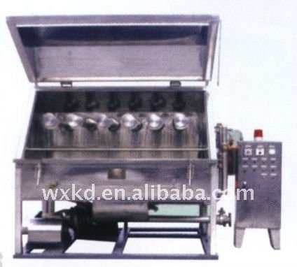 Normal temperature hank automatic spray dyeing machine