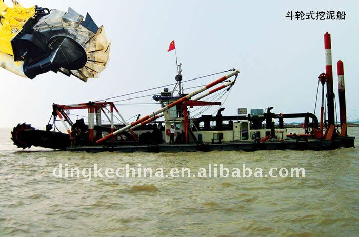 Output 300cbm/hr cutter head dredging machine