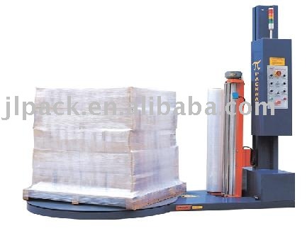 Pallet wrapping machine