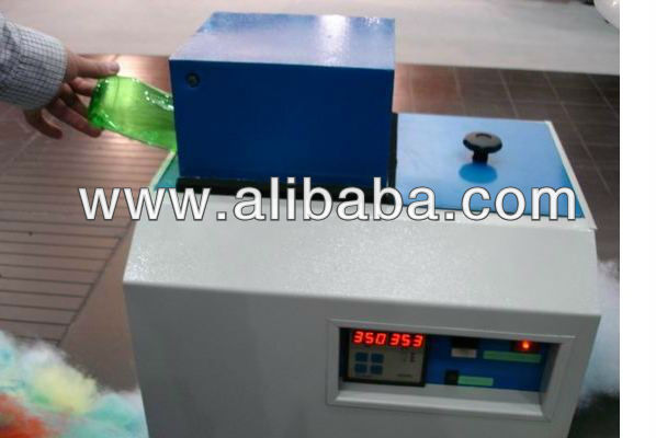 PET RECYCLING MACHINE/K-0910 odel Number:400 BOTTLES PER HOUR OF 24 GRAMS EACH PET RECYCLING MACHINE/K-0910