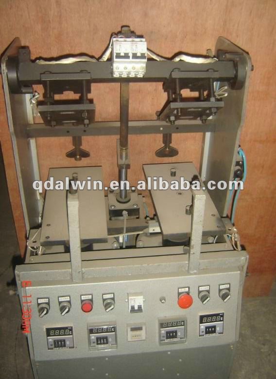 Pneumatic Molding Machine