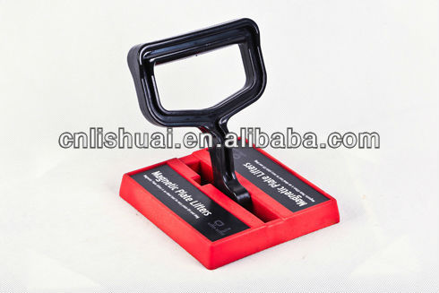Portable magnetic lifter for Plate