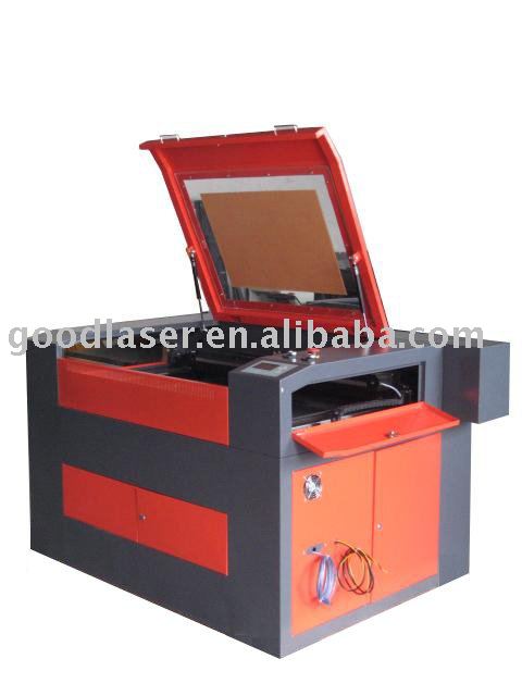 Professional Cloth Cutting Machine